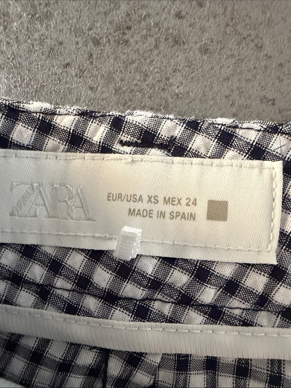 Zara Gingham Pants - Picture 9 of 13